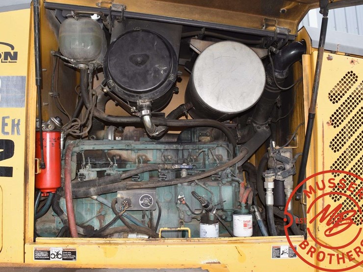 volvo-g726b-image-35