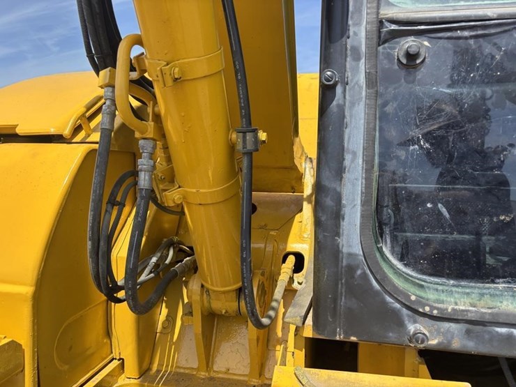 komatsu-pc78us-8-image-18