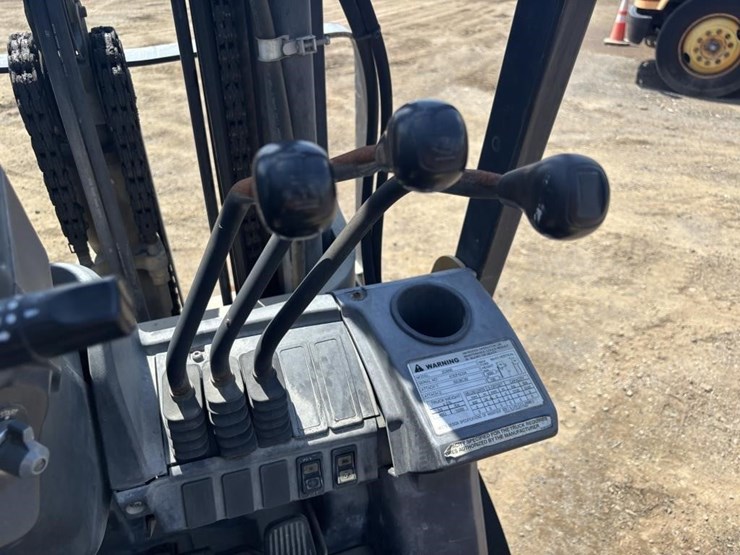 2017-caterpillar-2c6000-image-23
