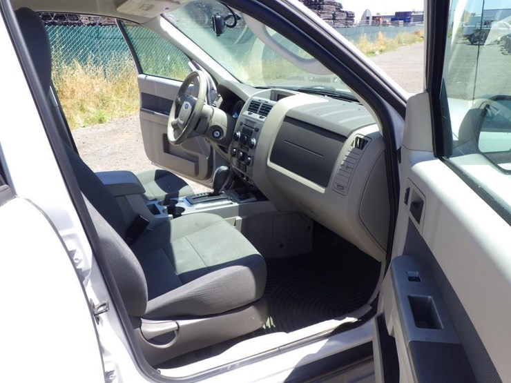 2009-ford-escape-image-6