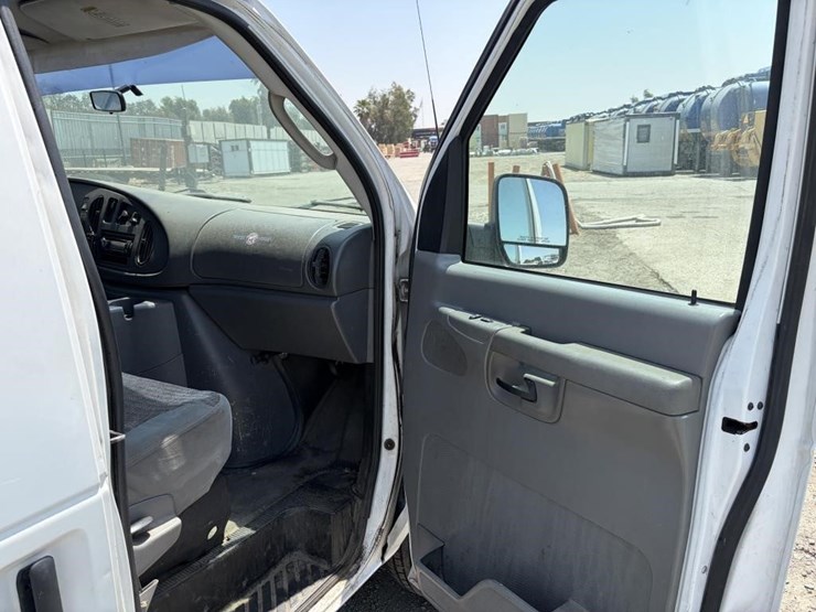 2003-ford-e350-sd-image-10
