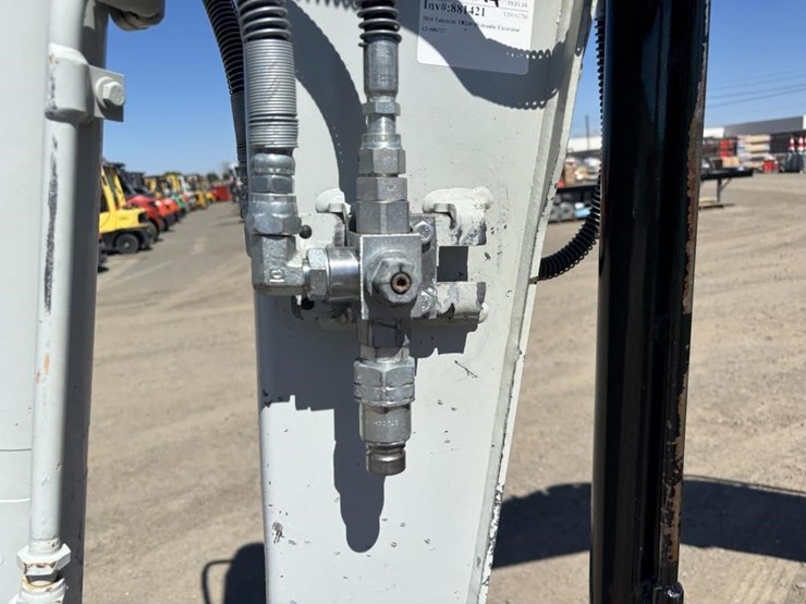 2016-takeuchi-tb240-image-15