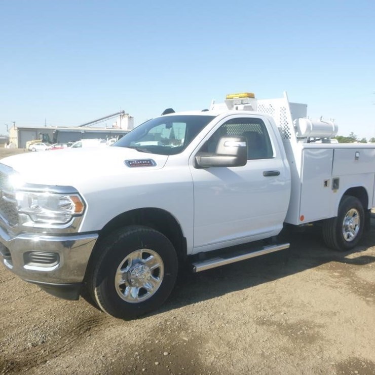 2024 DODGE 2500
