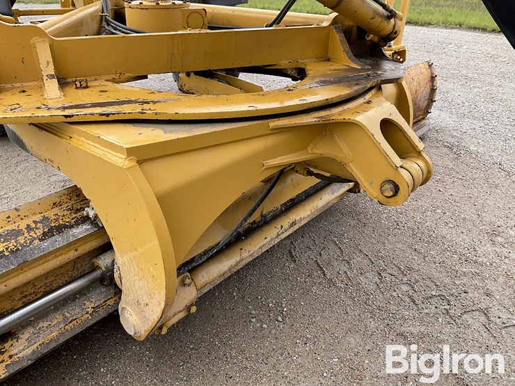 1999-deere-770bh-image-15