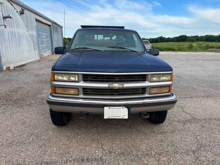 1998-chevrolet-2500-image-2