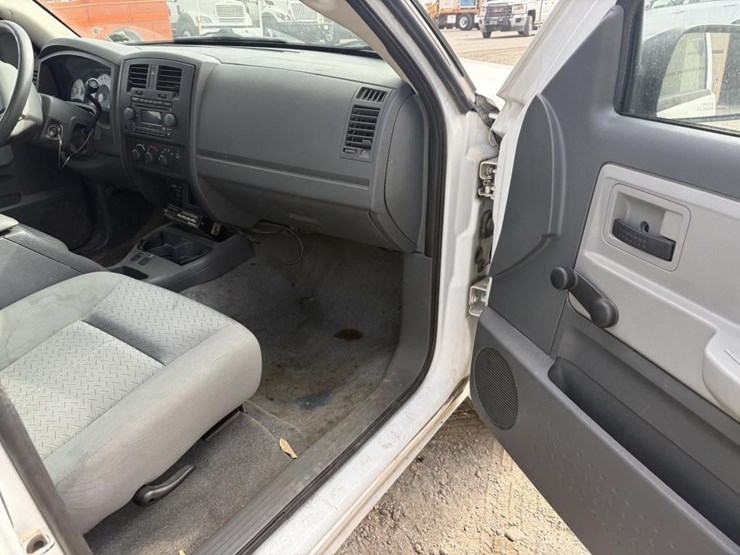 2007-dodge-dakota-image-10