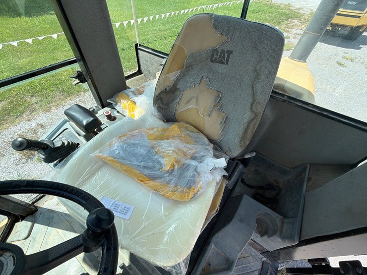 caterpillar-cs-563e-image-11
