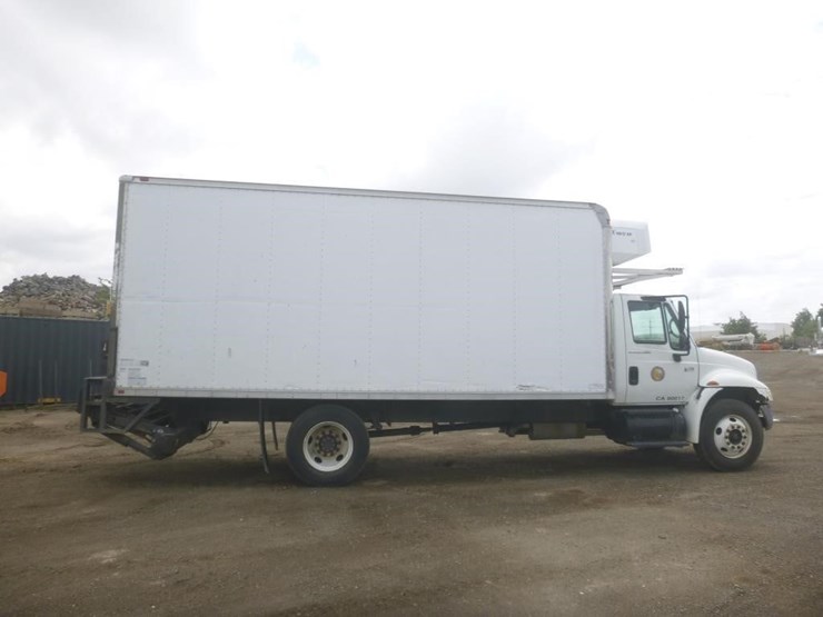 2006-international-durastar-4200-image-7