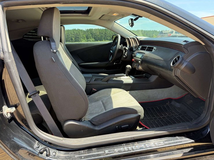 2012-chevrolet-camaro-2d-coupe-(138,748-miles)-image-19