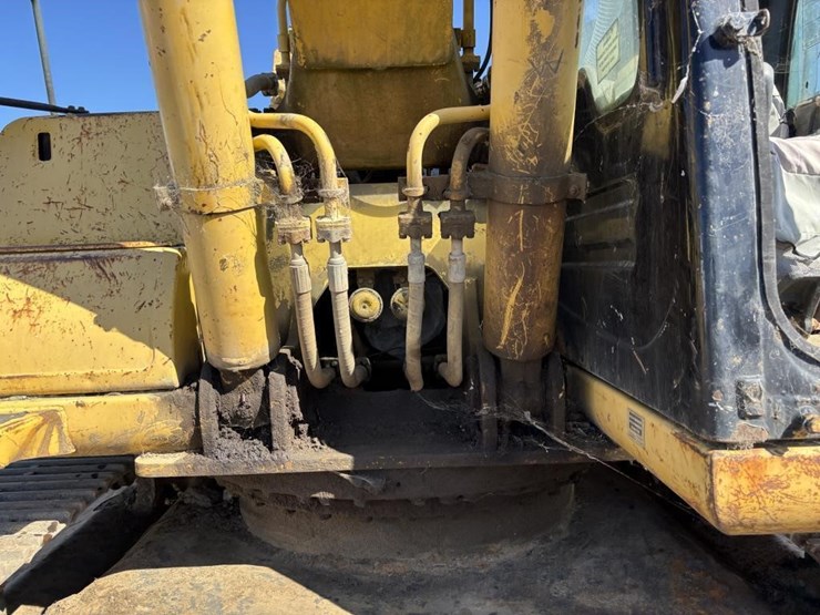 komatsu-pc200-l-image-21