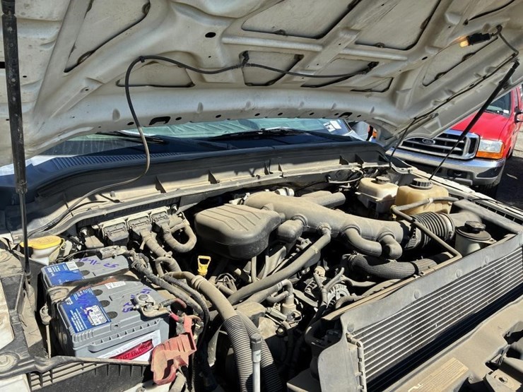 2011-ford-f550-image-7