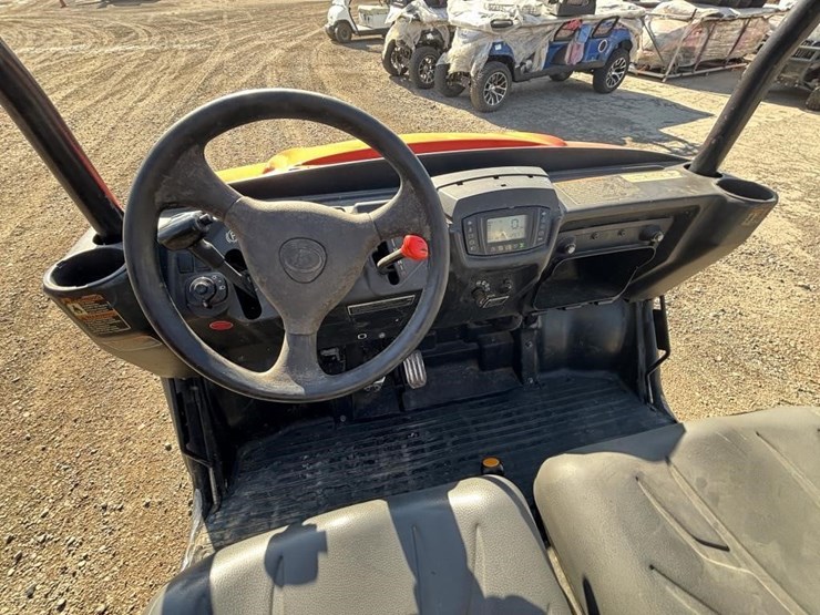 2020-kubota-rtv-x900-image-12
