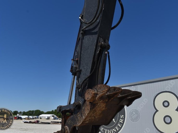 2010-deere-350d-lc-image-28