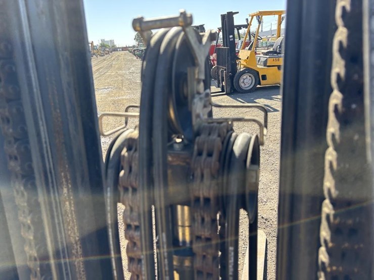 caterpillar-ec30n2-image-13