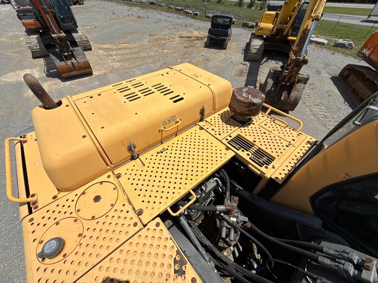 volvo-ec330b-lc-image-31