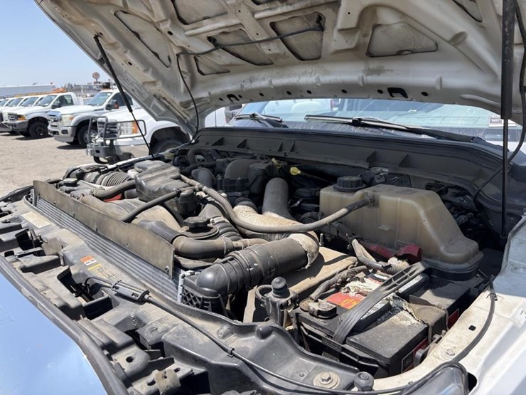 2012-ford-f550-image-6