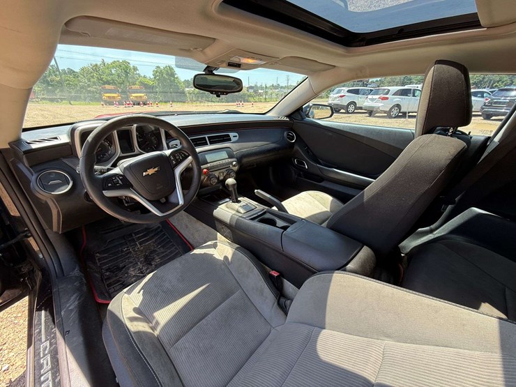 2012-chevrolet-camaro-2d-coupe-(138,748-miles)-image-14