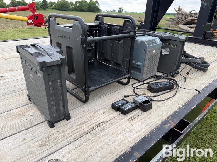 dji-agras-t40-drone-charging-equipment-image-3