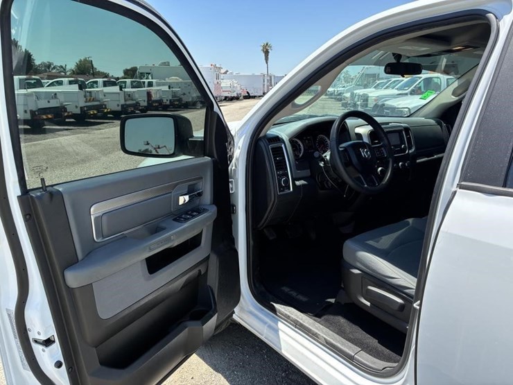 2019-dodge-1500-image-14