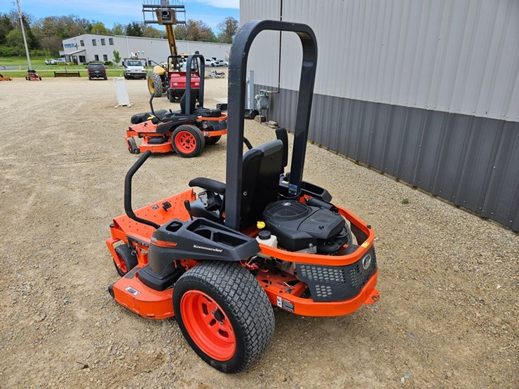 kubota-z122e-image-26