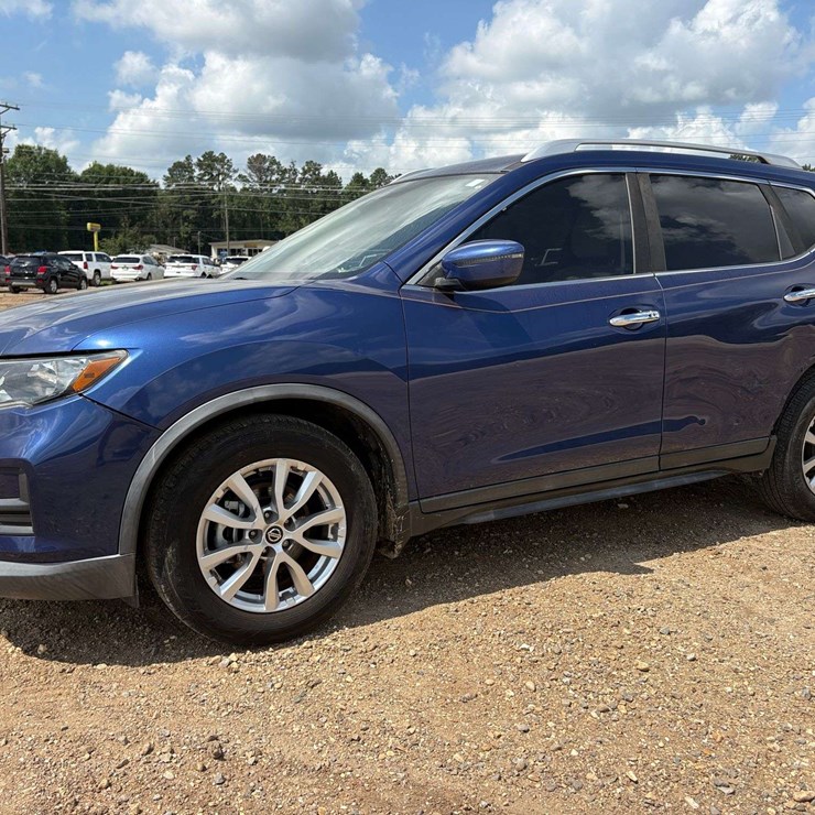 2018 NISSAN ROGUE