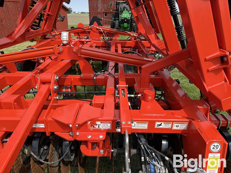 2020-kuhn-krause-8010-30-image-13
