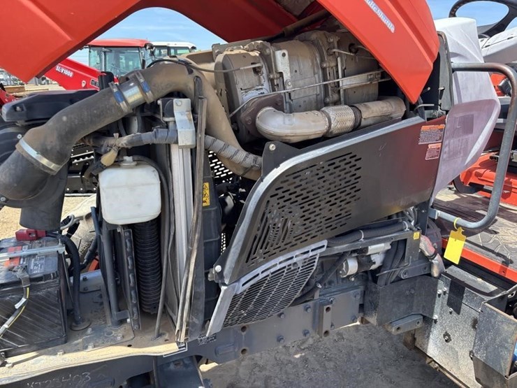 2018-kubota-m5-111d-image-47