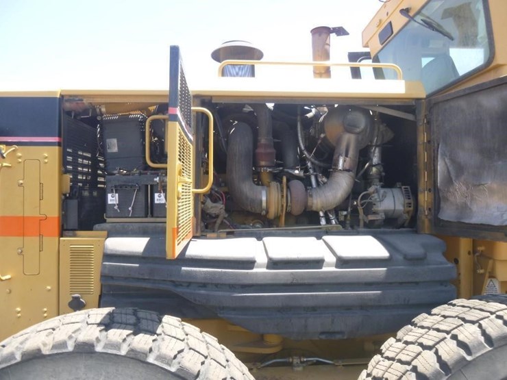 caterpillar-143h-image-25