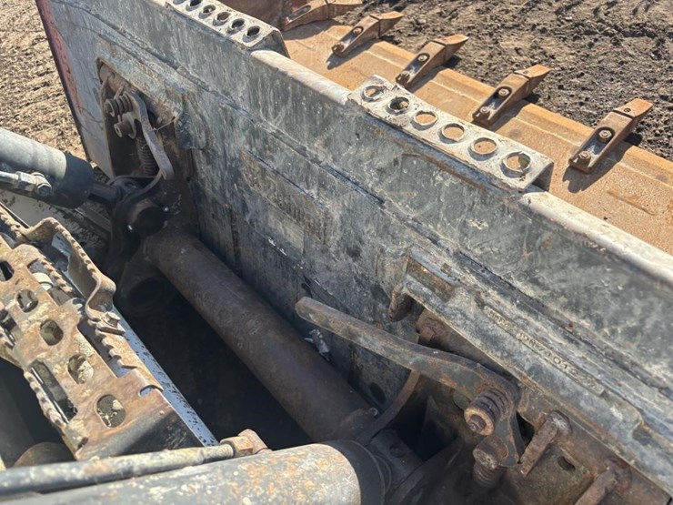 2018-bobcat-t770-image-13