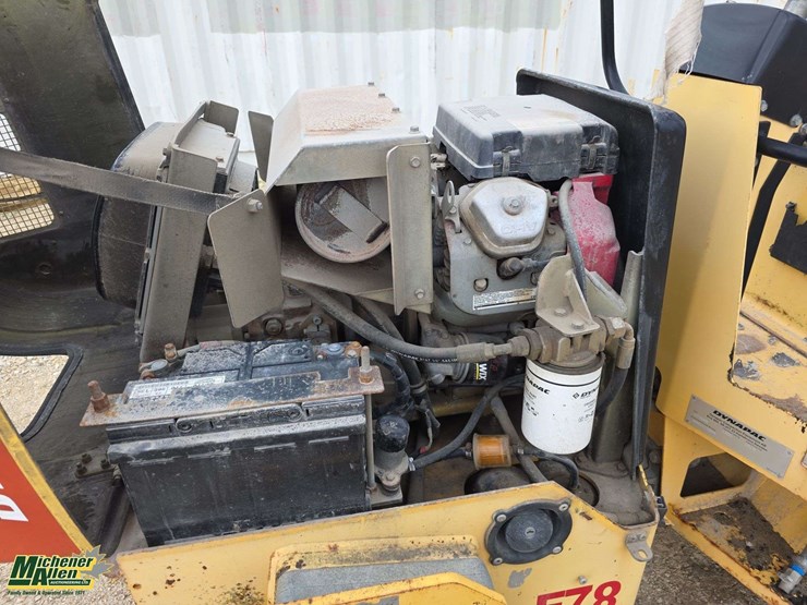 2008-dynapac-cc900g-image-14