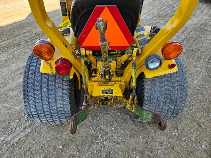 john-deere-650-image-19