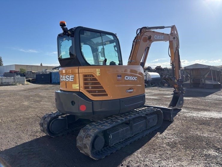 2024-case-cx60c-image-3