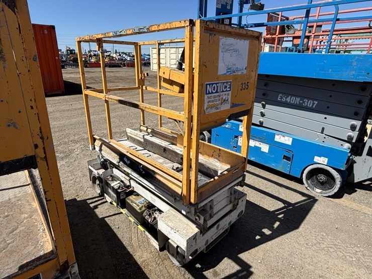 2005-custom-equipment-hb1030-image-2