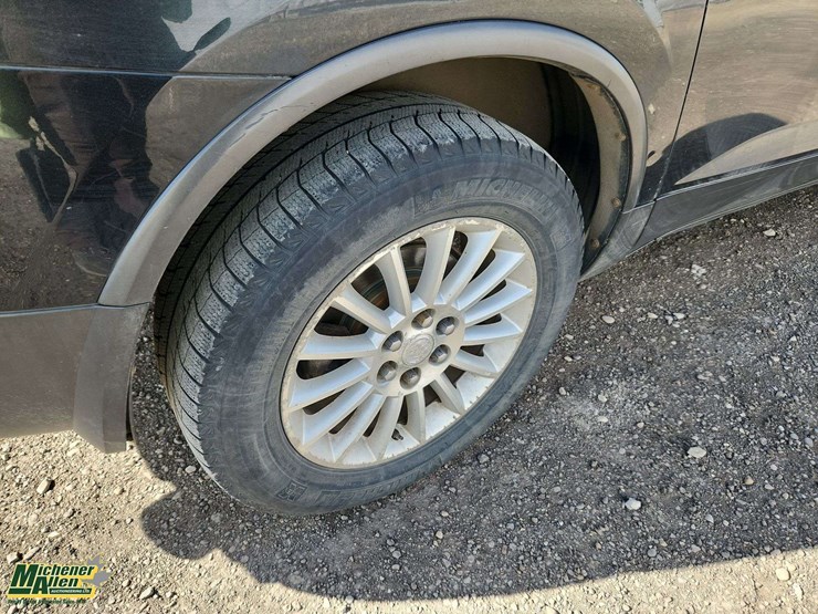 2010-buick-enclave-image-12