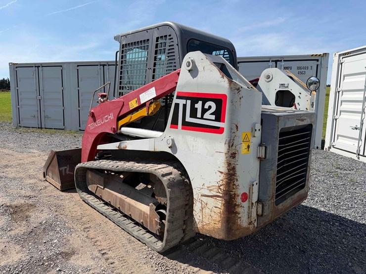 2016-takeuchi-tl12-image-12