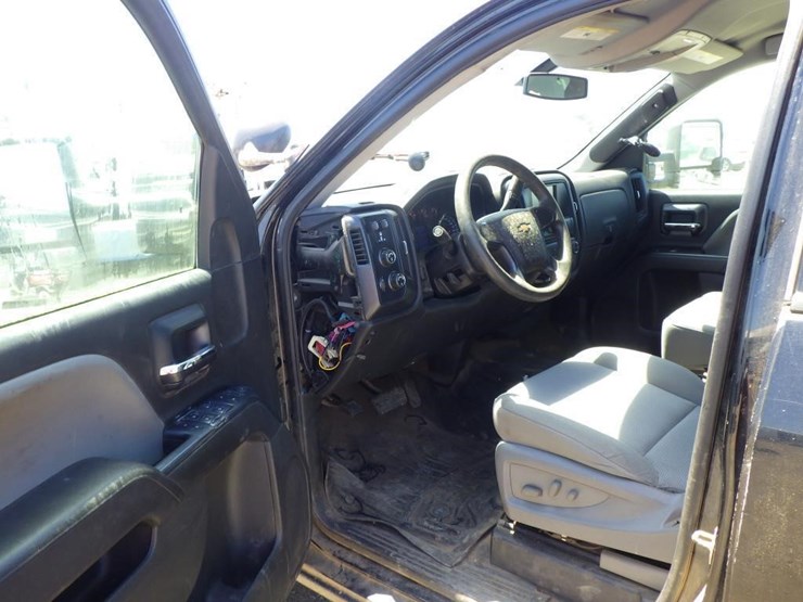 2017-chevrolet-1500-image-5
