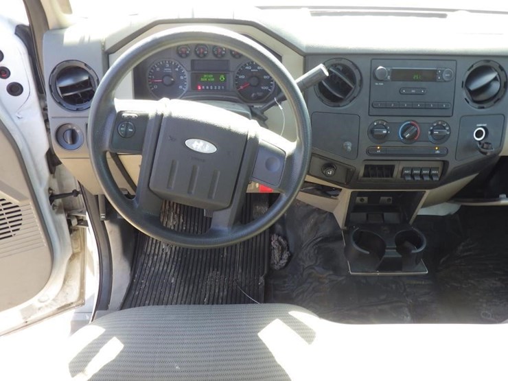 2008-ford-f250-image-9