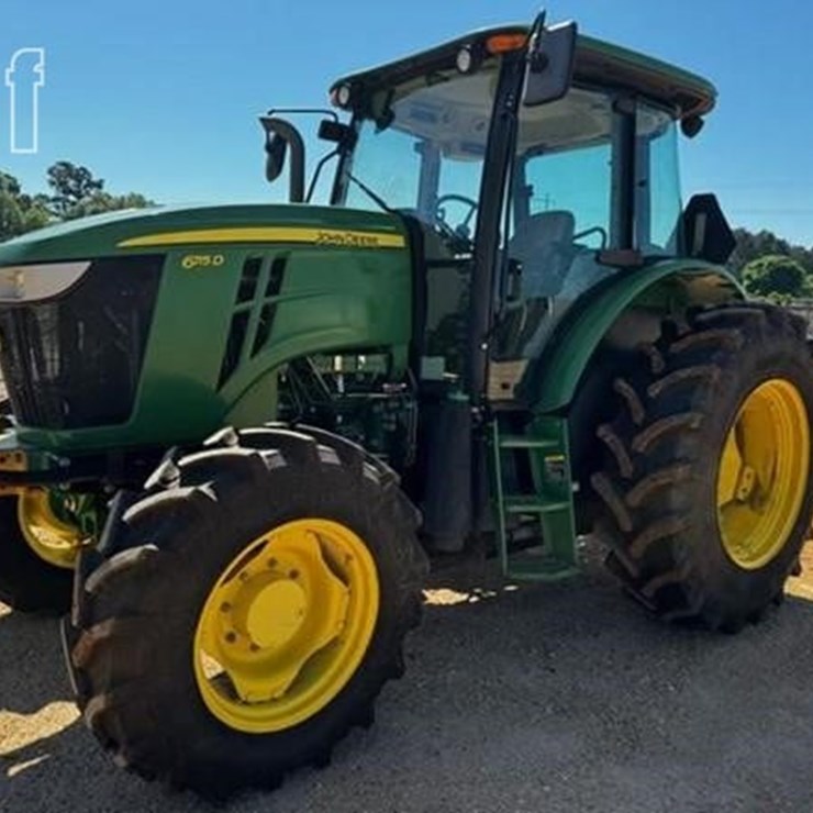 2015 JOHN DEERE 6115D
