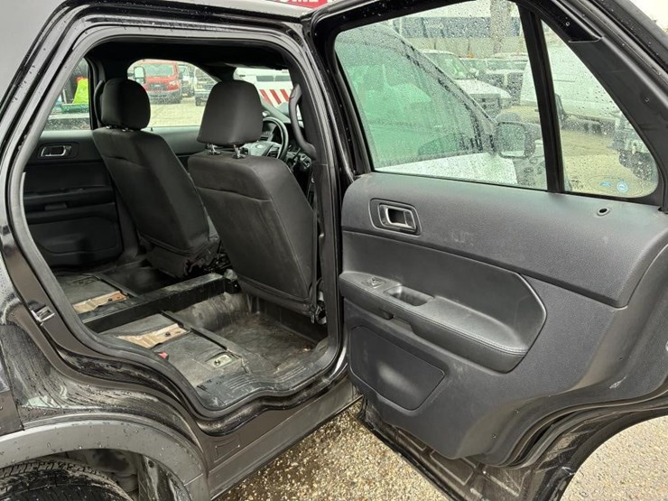 2019-ford-explorer-police-interceptor-image-15