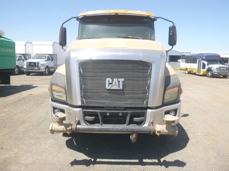 2016-caterpillar-ct660-image-8