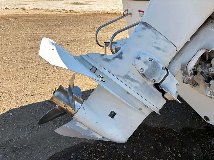 2002-hydra-sports-20'-center-console-boat-w/-tandem-axle-trailer-image-29