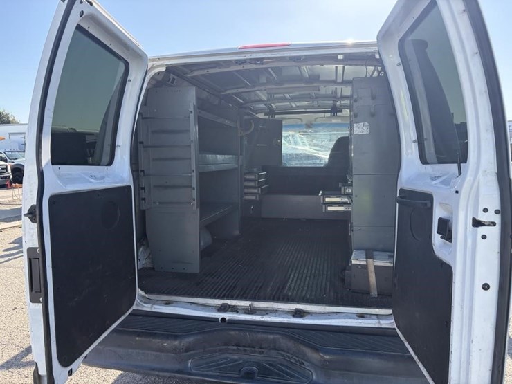 2008-ford-e350-sd-image-12