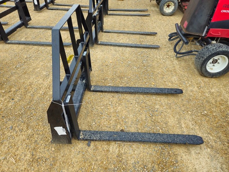 #5133-•-2026-mower-king-sa-48"-pallet-fork-image-6