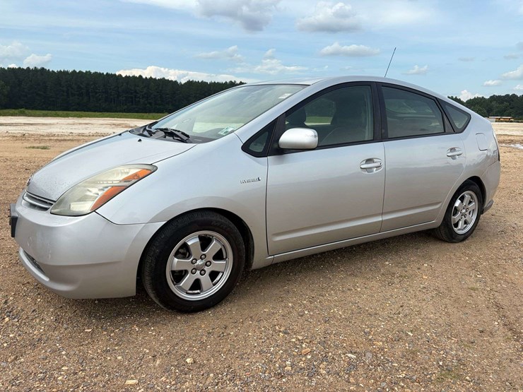 2009-toyota-prius-4-door-hatchback-(194,009-miles)-image-1