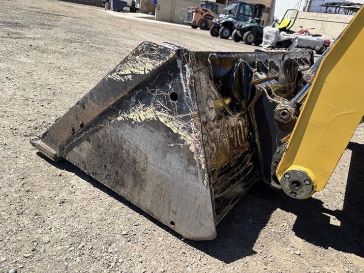 2018-yanmar-s220r-image-9