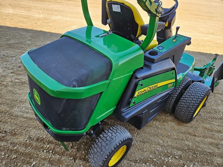 john-deere-1550-image-18