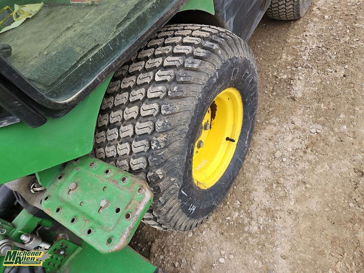 2018-john-deere-1585-image-10