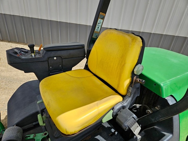 john-deere-3245c-image-18