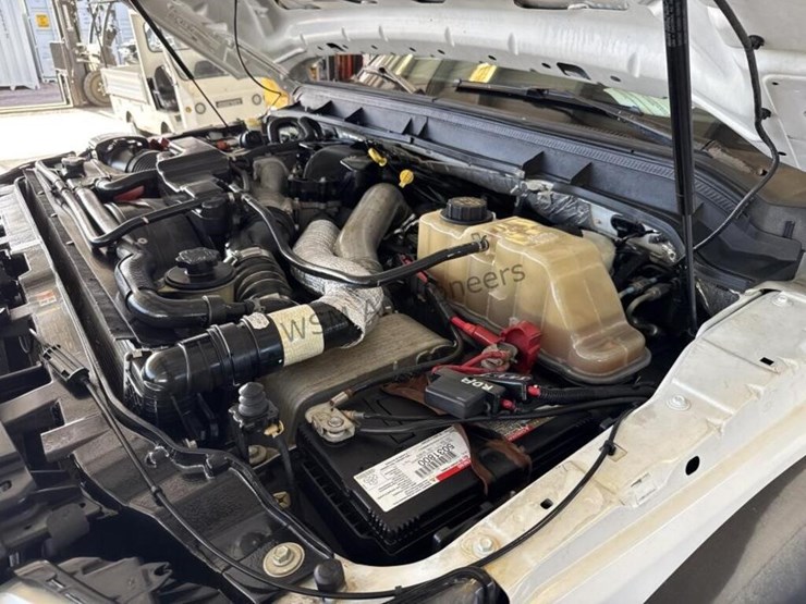 2012-ford-f550-image-12