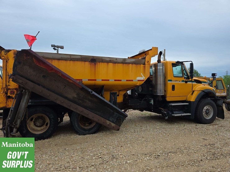 2011-international-workstar-7600-image-7